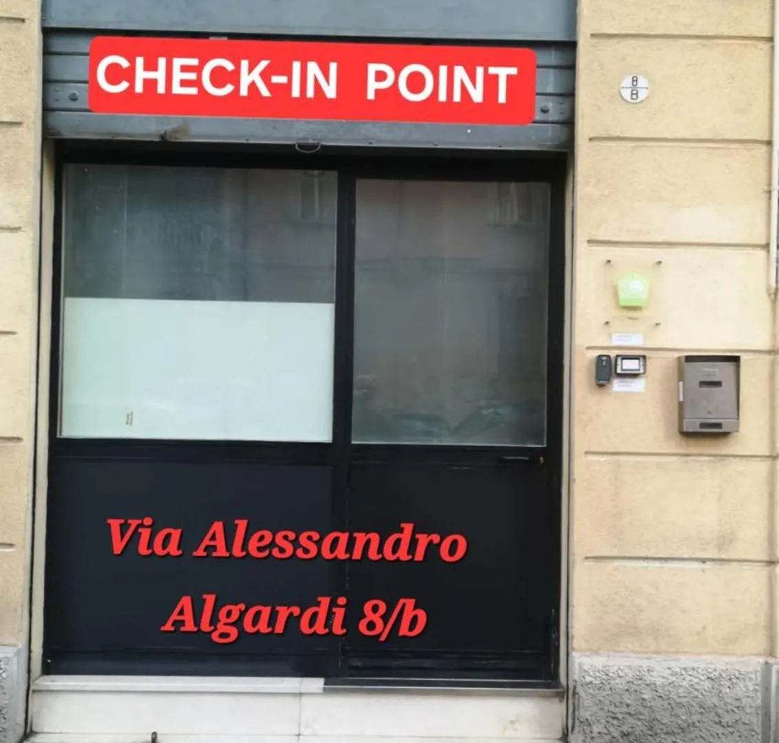 Via Savenella Apartments Bologna Italy